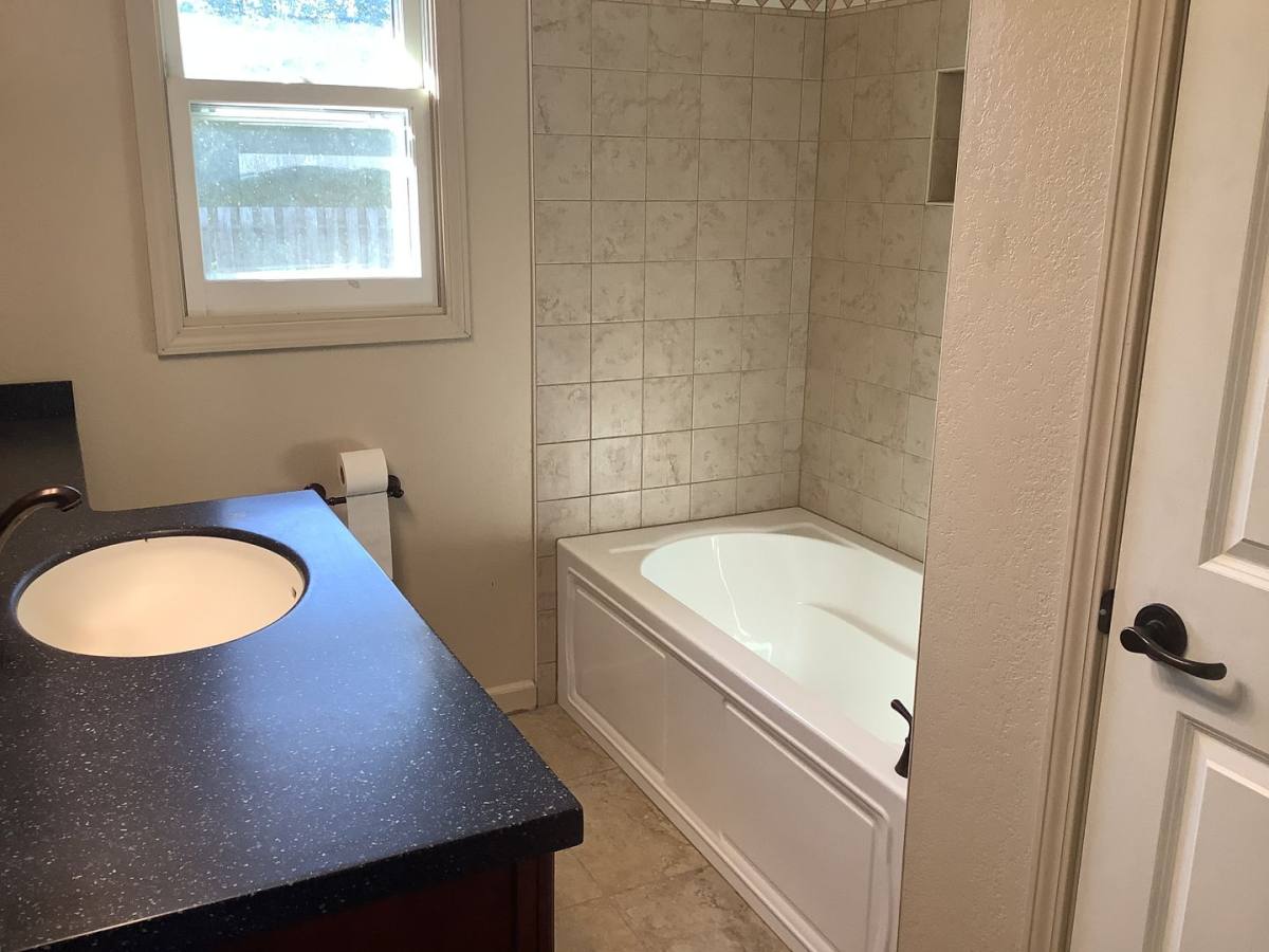 Apartment for rent at 931 Foster, Dickinson, ND 58601