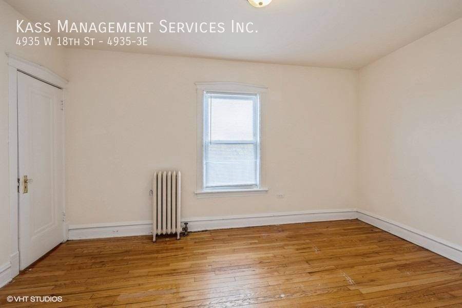 Apartment for rent at 4935 W 18th St #3E, Cicero, IL 60804