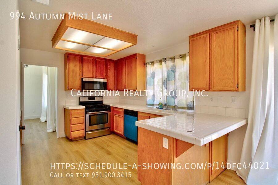 House for rent at 994 Autumn Mist Lane, San Jacinto, CA 92582