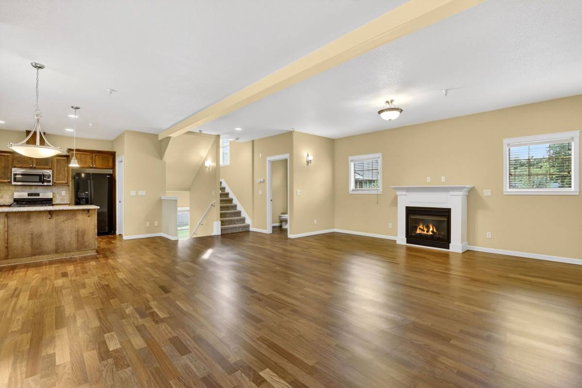 Townhouse for rent at 308-394 SW Eastman Parkway, Gresham, OR 97080