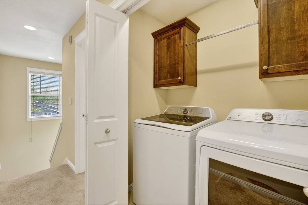 Townhouse for rent at 308-394 SW Eastman Parkway, Gresham, OR 97080