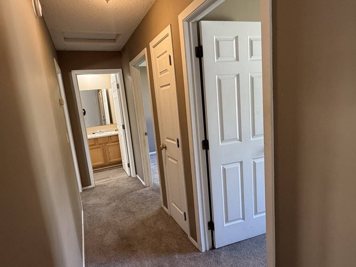 Townhouse for rent at 4041 W 125th St #12, Savage, MN 55378