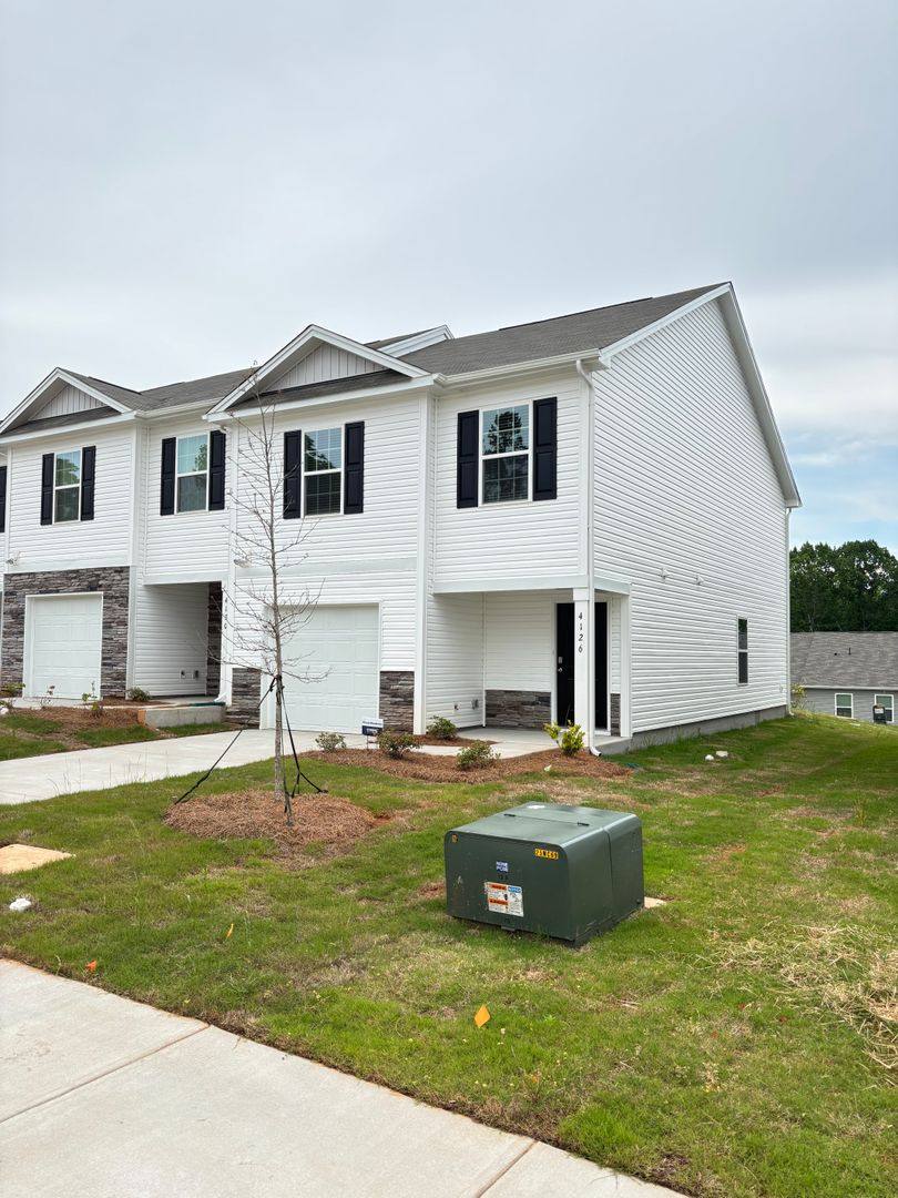 Townhouse for rent at 4126 Lurelin Lane, Charlotte, NC 28262