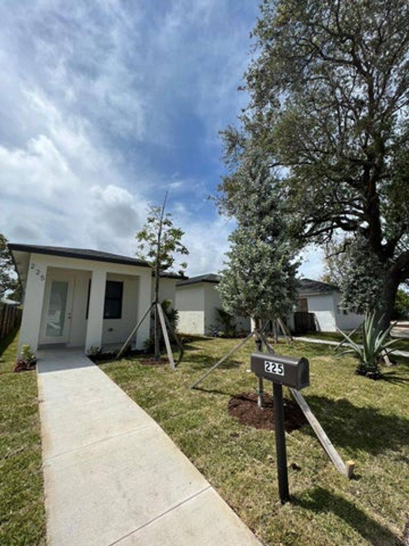 House for rent at 227 N E St, Lake Worth Beach, FL 33460