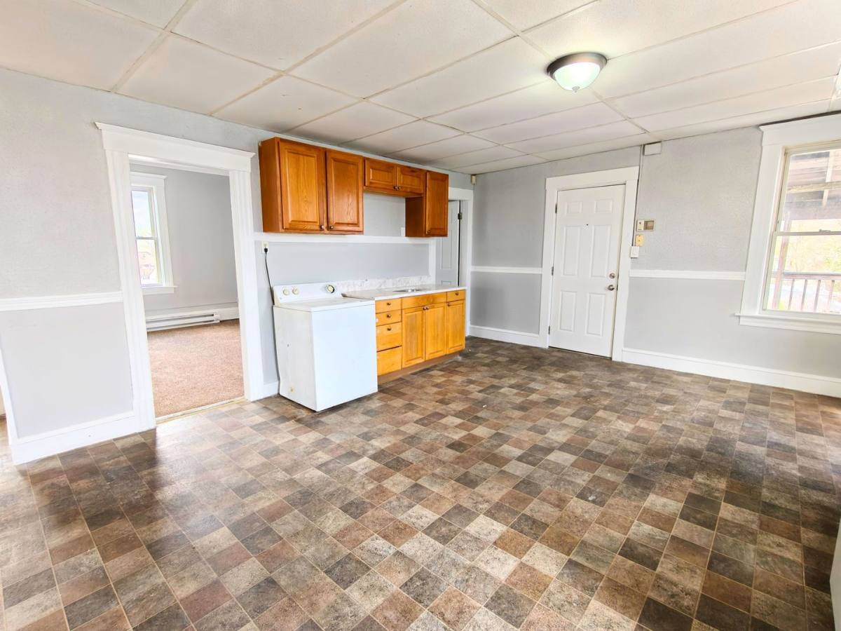 Apartment for rent at 21 Dale St, Chicopee, MA 01020