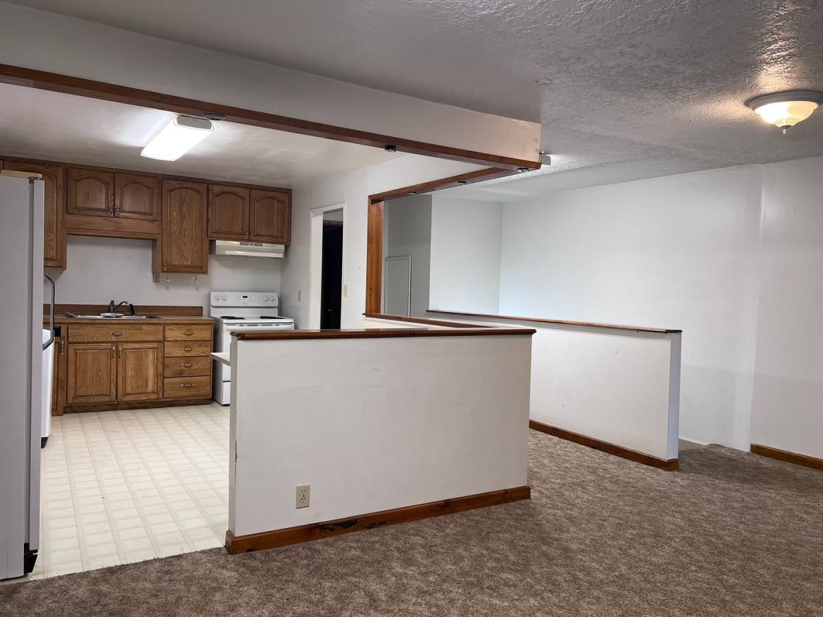 Apartment for rent at 772-B S Main St, Lebanon, OR 97355