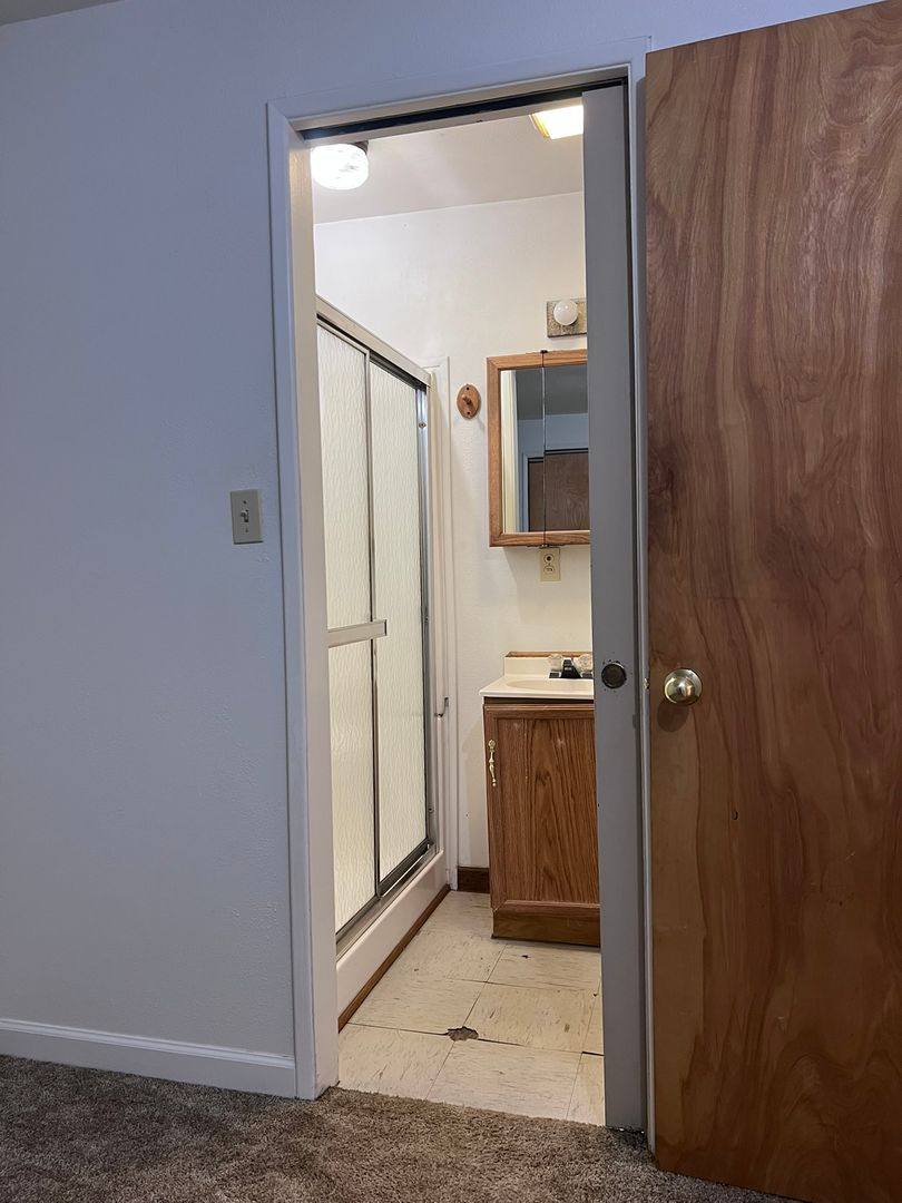 Apartment for rent at 772-B S Main St, Lebanon, OR 97355