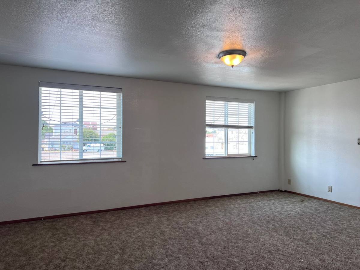Apartment for rent at 772-B S Main St, Lebanon, OR 97355