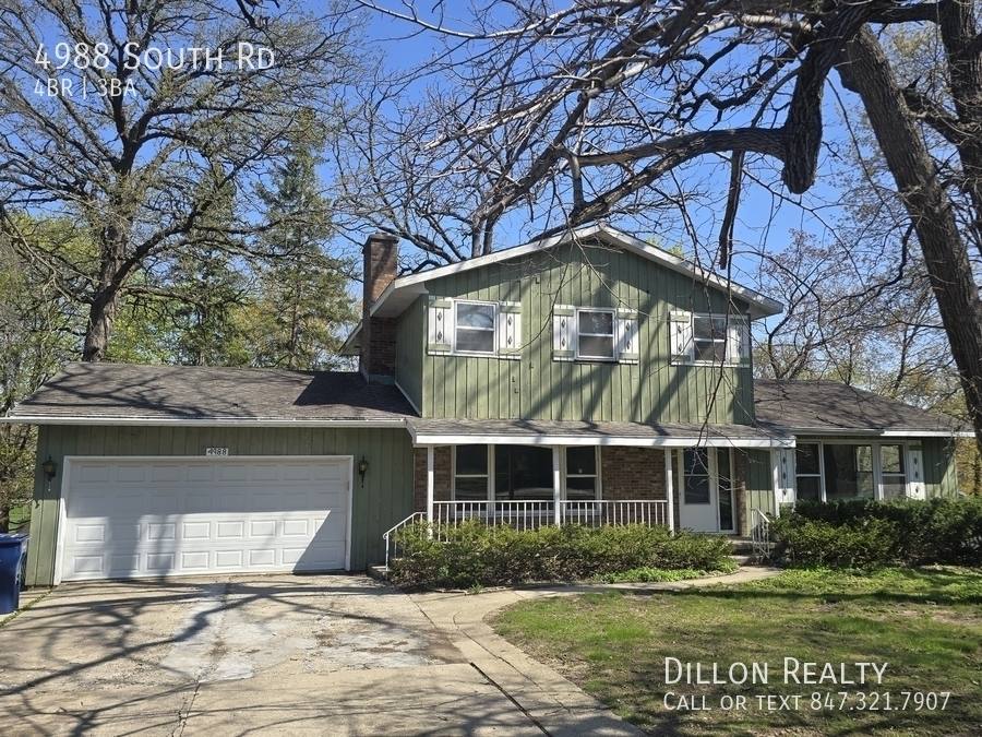 House for rent at 4988 S Rd, Gurnee, IL 60031
