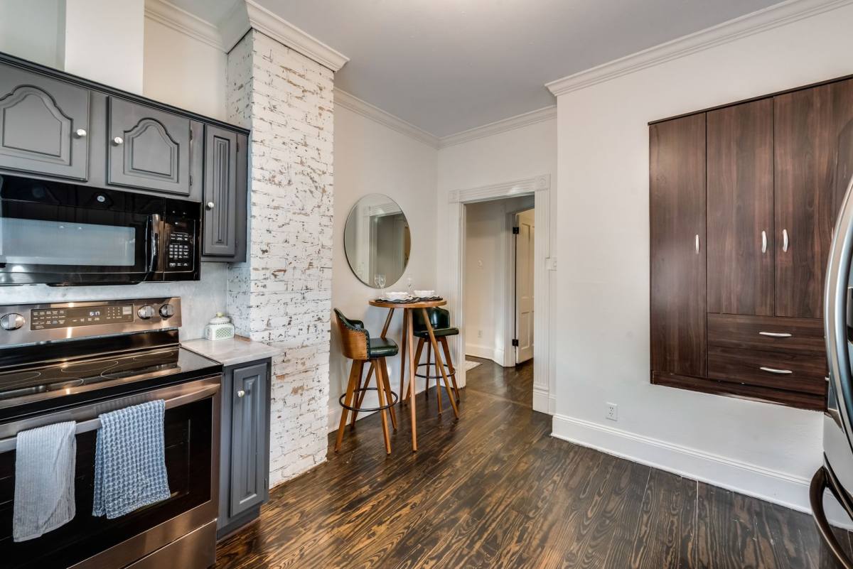 Apartment for rent at 4502 Reiger Ave, Dallas, TX 75246