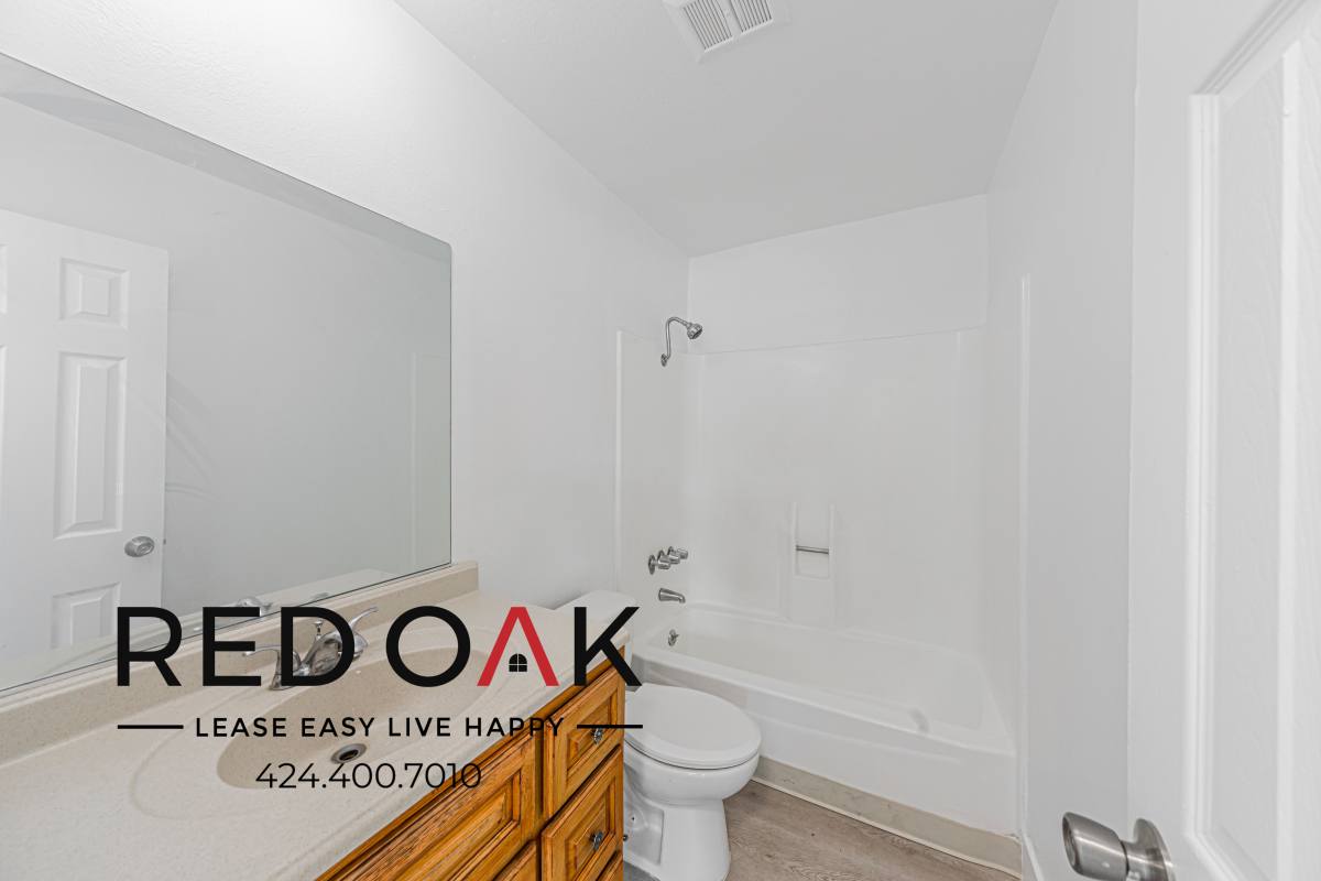 Condo for rent at 7350 Hazeltine Ave #11, Van Nuys, CA 91405