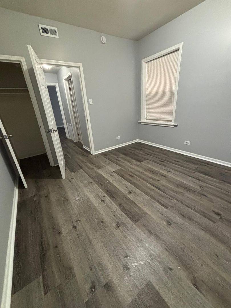 Apartment for rent at 7543 S May St, Chicago, IL 60620
