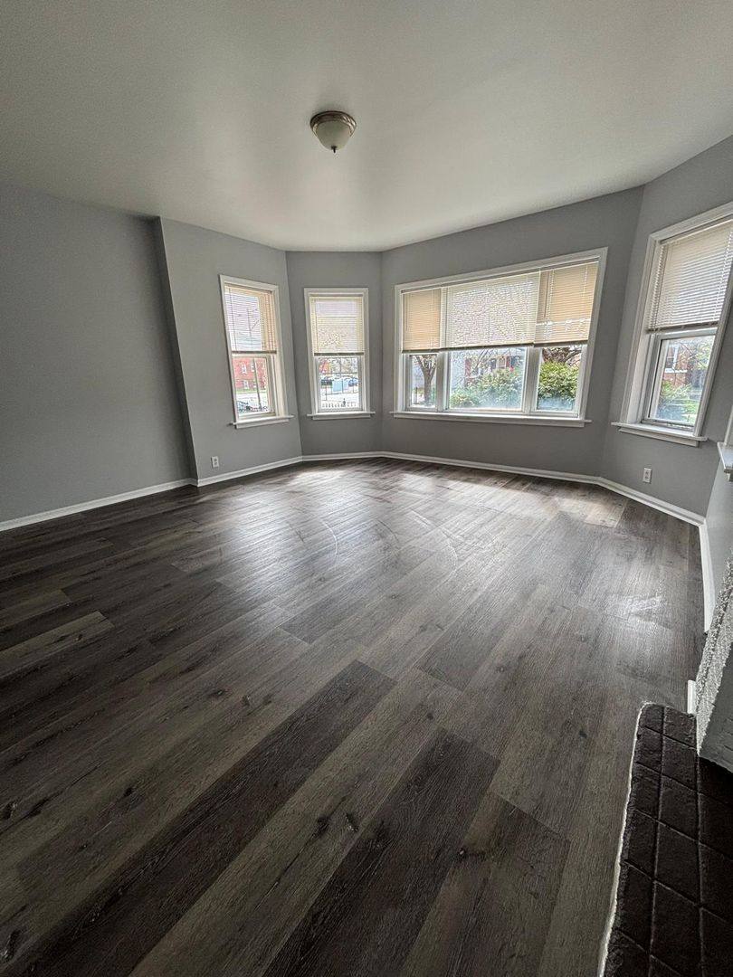Apartment for rent at 7543 S May St, Chicago, IL 60620