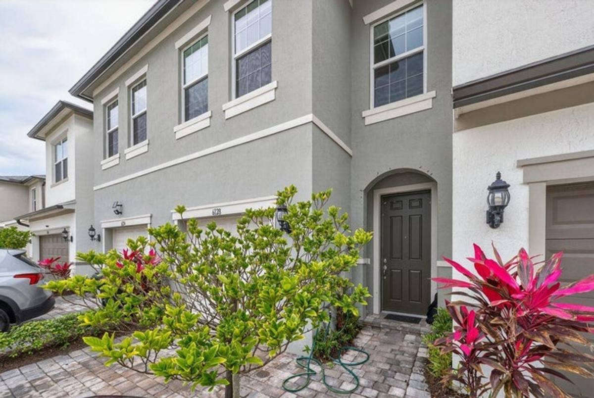 Townhouse for rent at 6128 Rancho Lane, West Palm Beach, FL 33415
