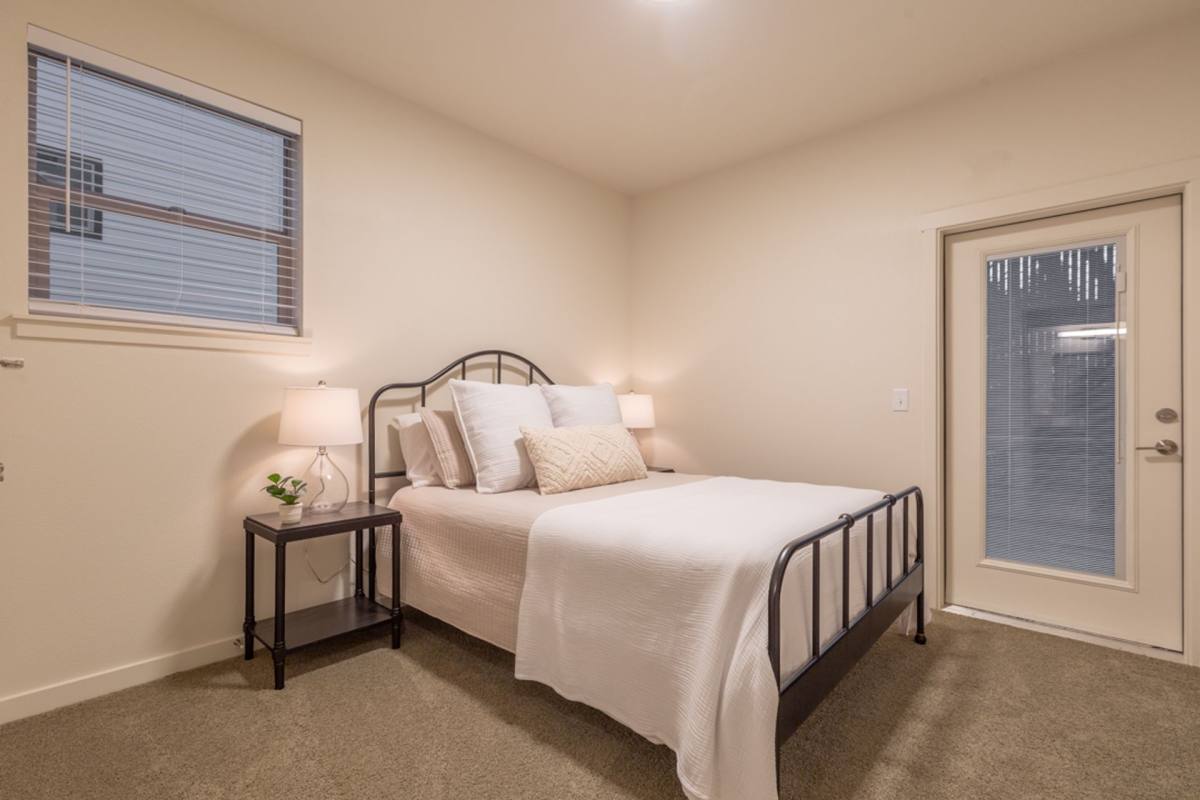 Apartment for rent at 1405 NE 88th St, Vancouver, WA 98665