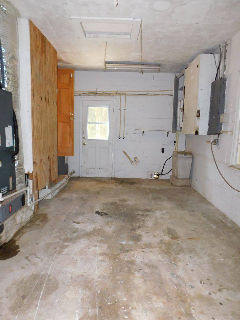 House for rent at 5725 E University Ave, Gainesville, FL 32641
