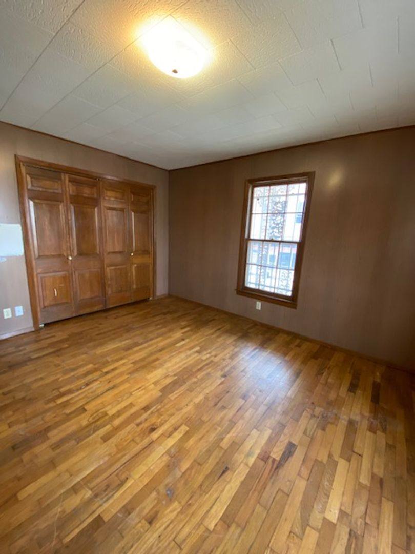 Apartment for rent at 11 N Anglin, Cleburne, TX 76033