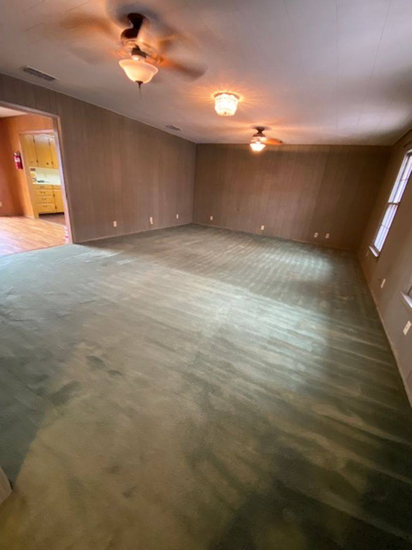 Apartment for rent at 11 N Anglin, Cleburne, TX 76033