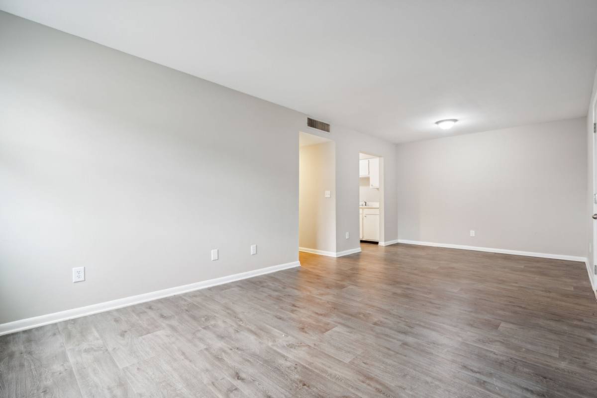 Apartment for rent at Oak Meadows, 2500 Deanna Circle, Oak Grove, KY 42262