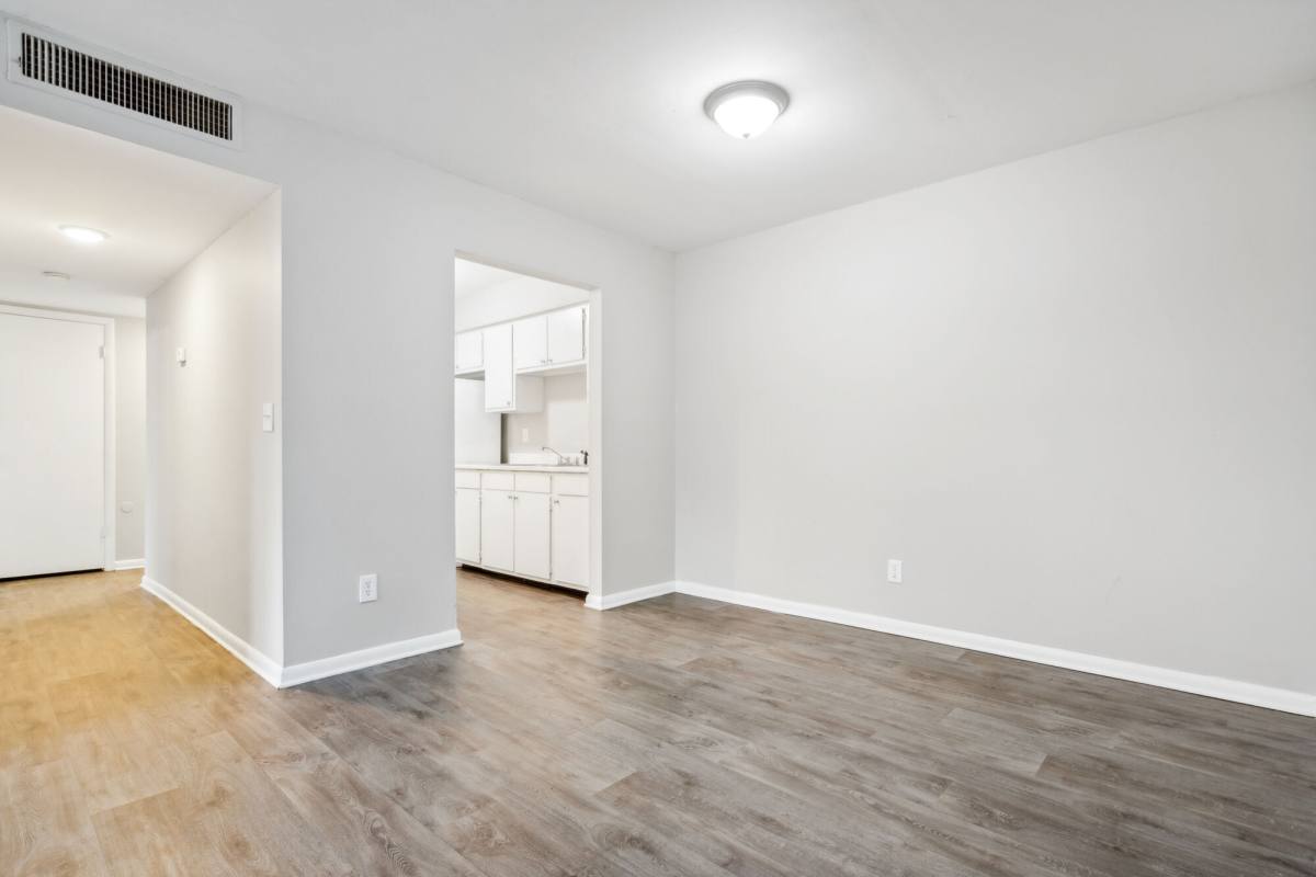 Apartment for rent at Oak Meadows, 2500 Deanna Circle, Oak Grove, KY 42262