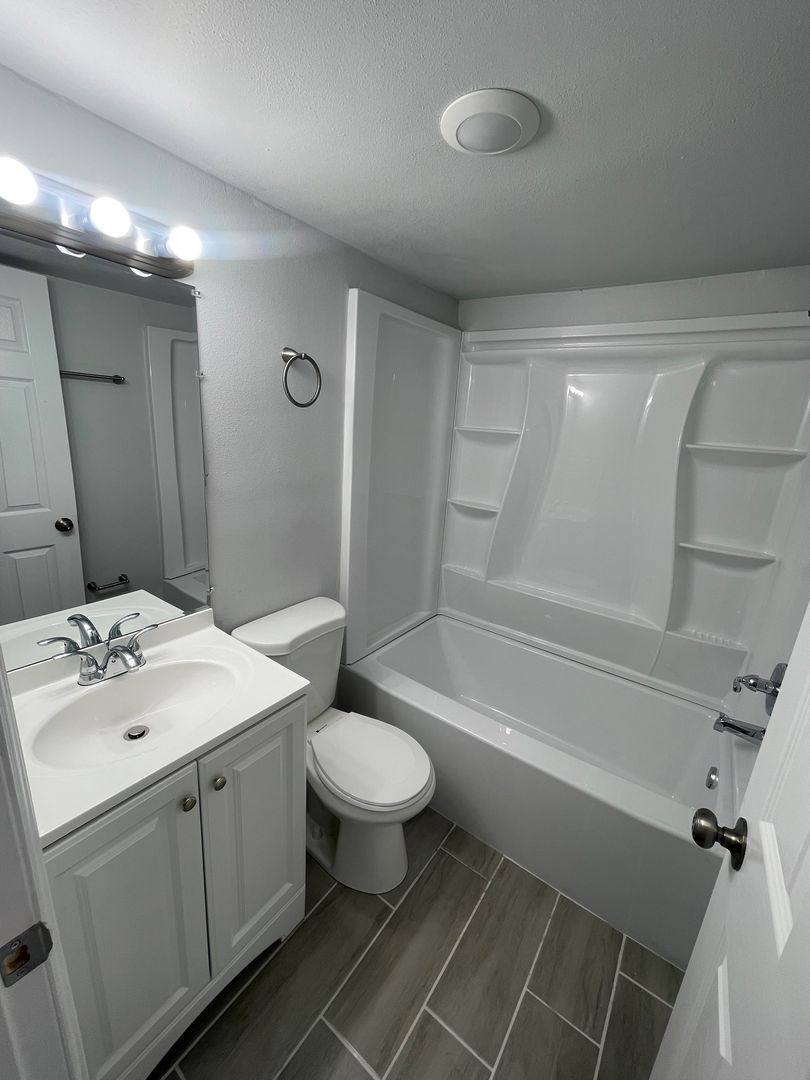 House for rent at 1106 50th Ave Dr W, Bradenton, FL 34207