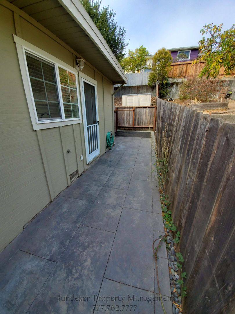 House for rent at 104 Kent St, Petaluma, CA 94952