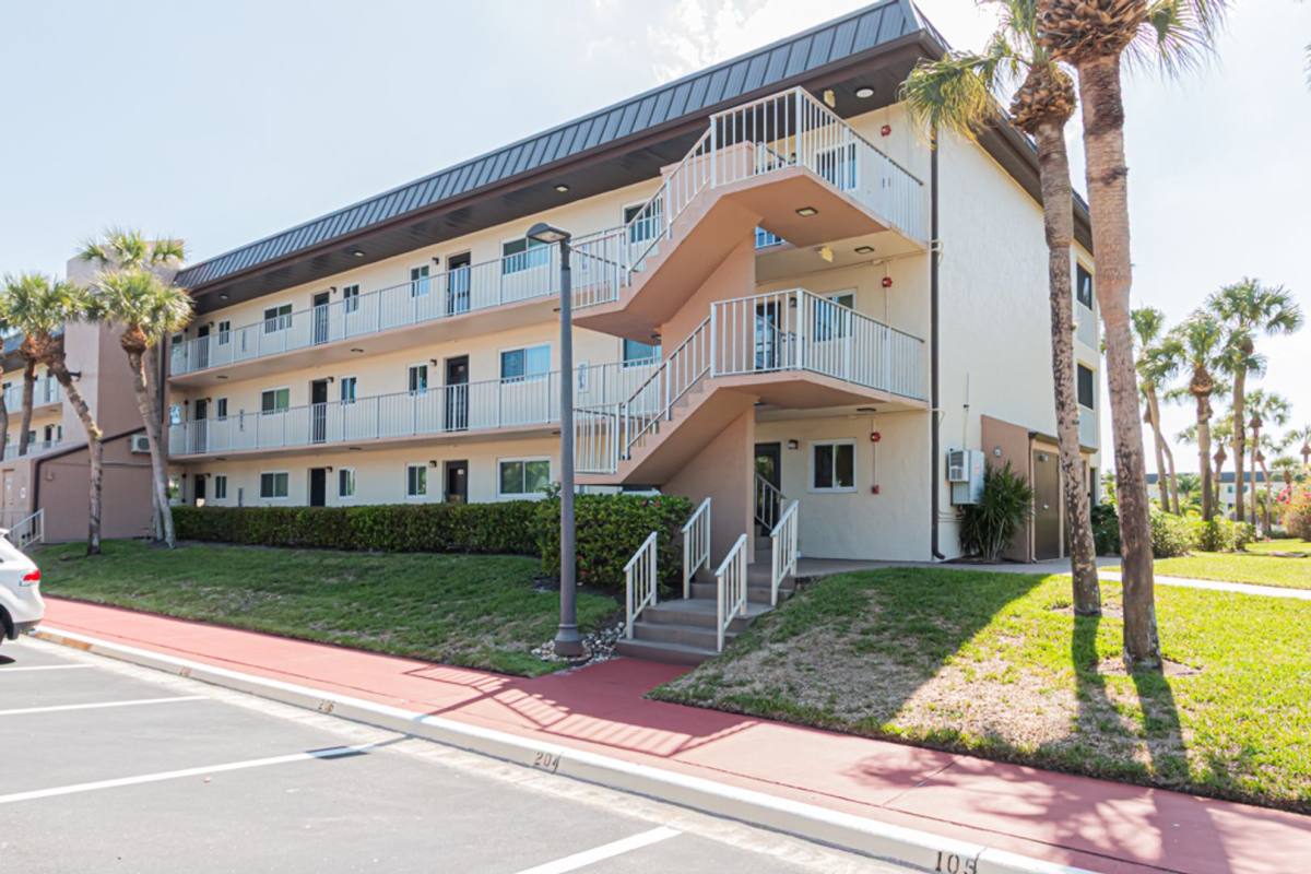 Condo for rent at 1022 Manatee Rd #D107, Naples, FL 34114