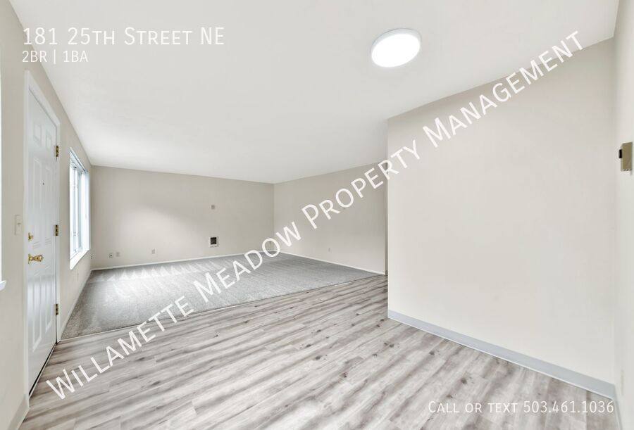 Apartment for rent at 181 25th St NE, Salem, OR 97301