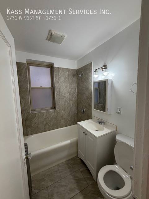 Apartment for rent at 1731 W 91st St #1, Chicago, IL 60620