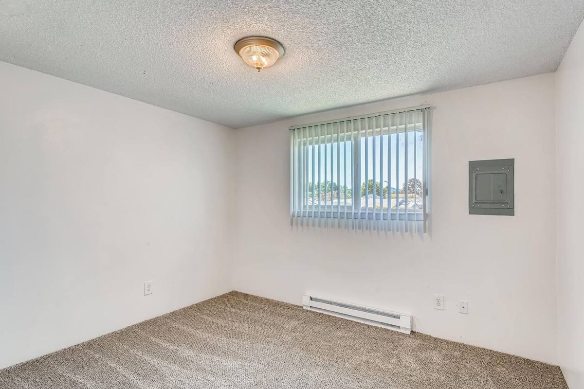 Apartment for rent at 2710 NE Division St, Gresham, OR 97030