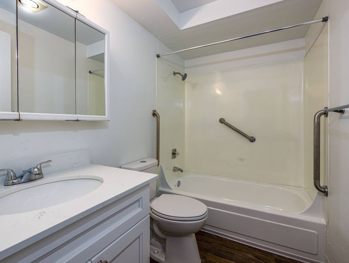 Apartment for rent at 2710 NE Division St, Gresham, OR 97030