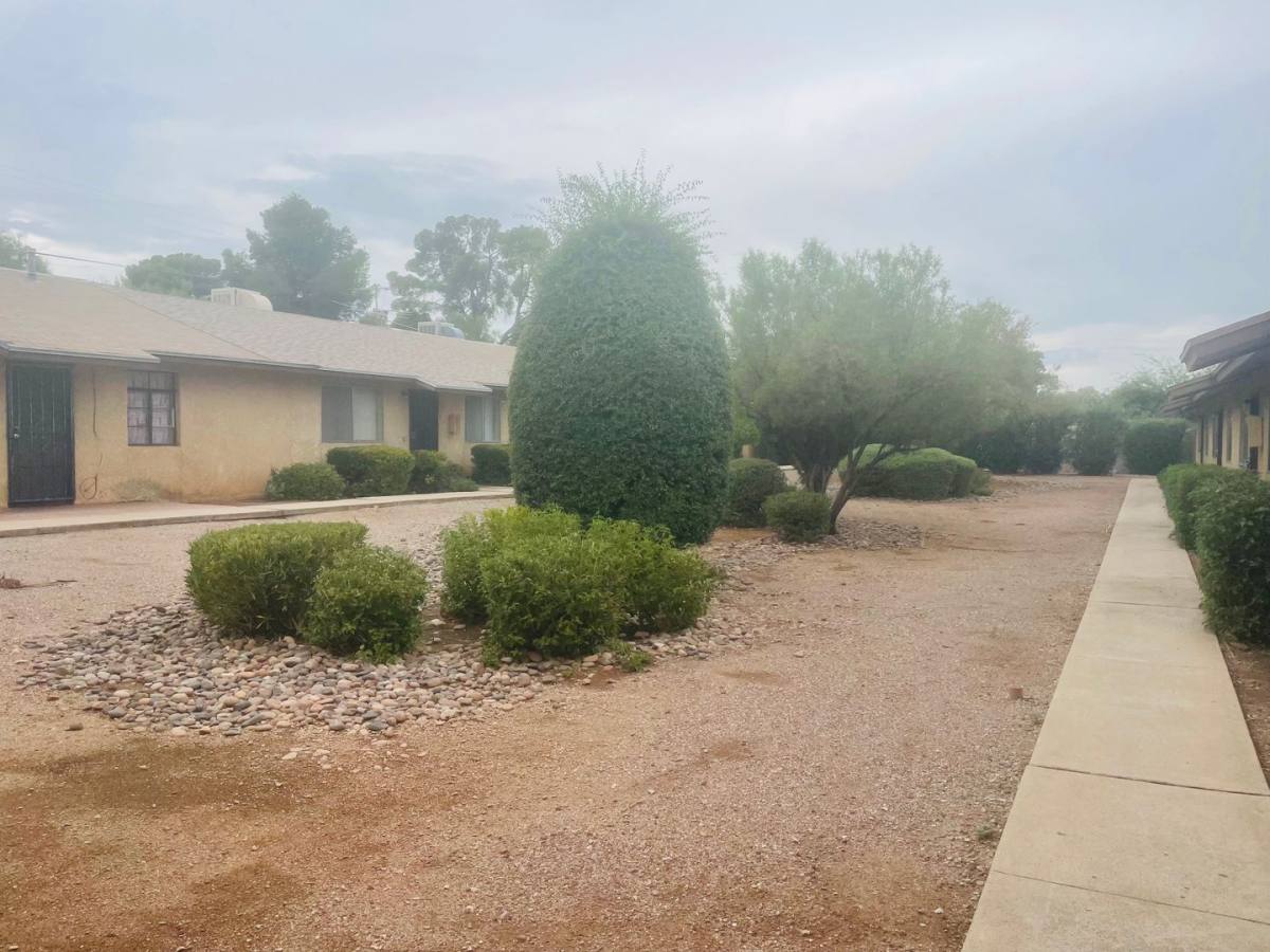 Apartment for rent at 3501 N Country Club Rd Units A-J, Tucson, AZ 85716
