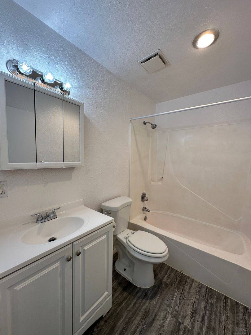 Apartment for rent at 3501 N Country Club Rd Units A-J, Tucson, AZ 85716