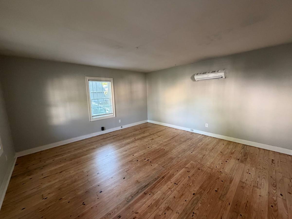Apartment for rent at 335 E Burton St, Murfreesboro, TN 37130