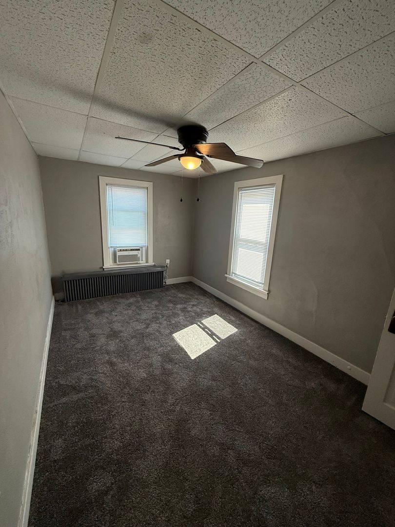 Apartment for rent at 519 Roup St, Tarentum, PA 15084