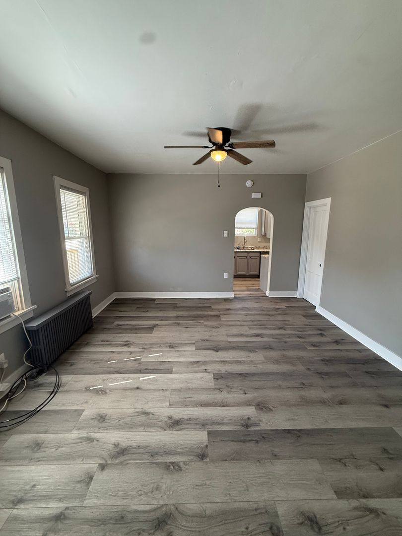 Apartment for rent at 519 Roup St, Tarentum, PA 15084