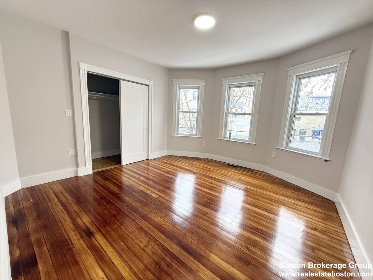 House for rent at 36 Raven St #1, Dorchester, MA 02125