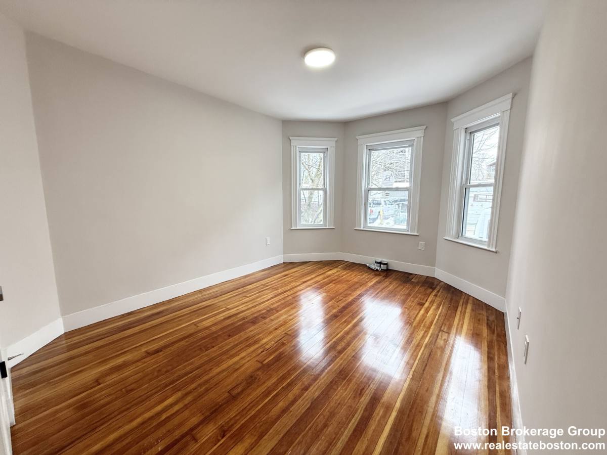House for rent at 36 Raven St #1, Dorchester, MA 02125