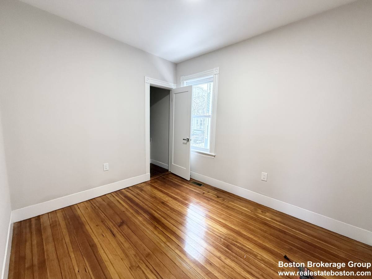 House for rent at 36 Raven St #1, Dorchester, MA 02125