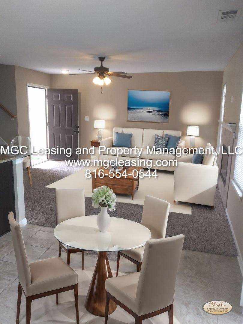 Townhouse for rent at 9440-9446 N Baltimore Ave, Kansas City, MO 64155