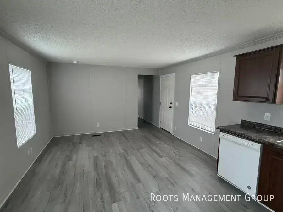 Apartment for rent at 303 Carriage Lane Estate, Streator, IL 61364