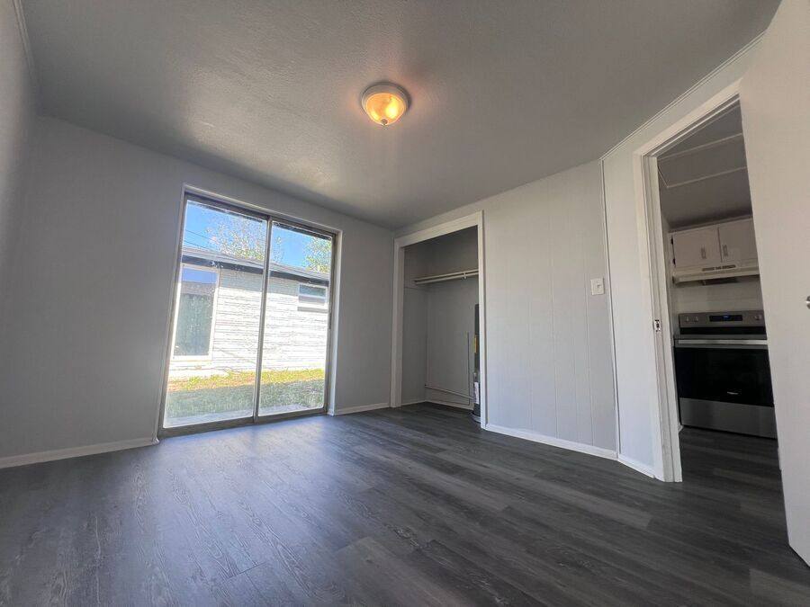 Apartment for rent at 9320 Grandfield Rd #A, Thonotosassa, FL 33592