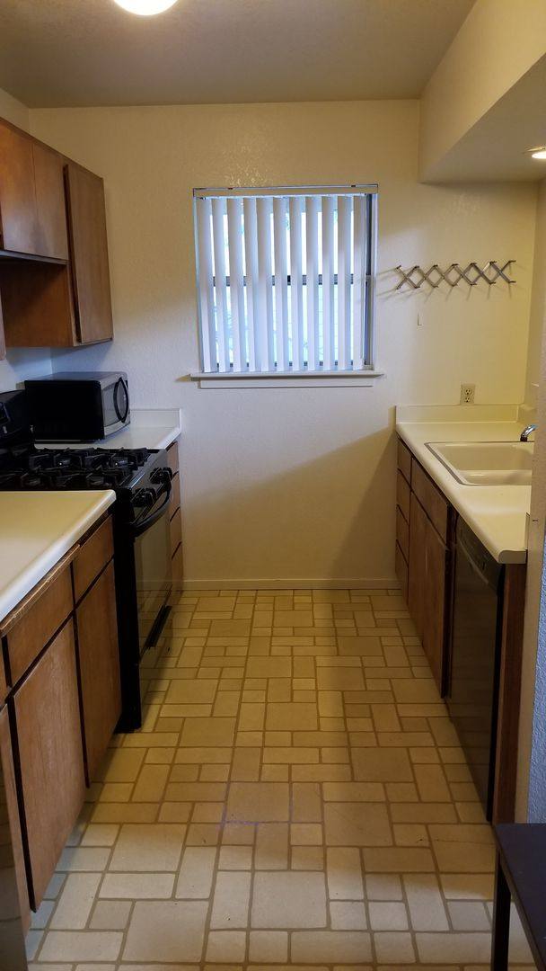Condo for rent at 214 A St, Davis, CA 95616