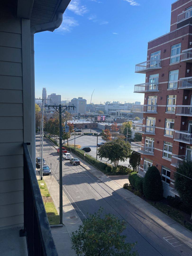 Apartment for rent at 116 31st Ave, Nashville, TN 37203
