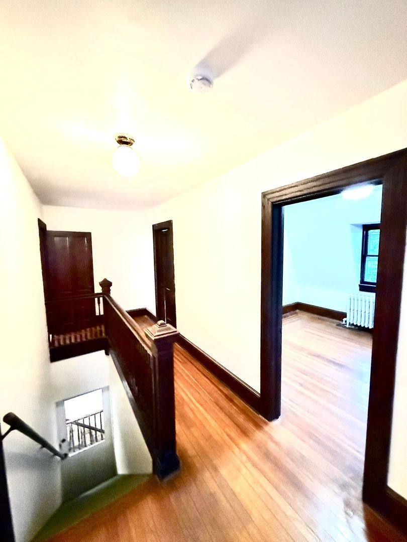 Apartment for rent at 37 Green St, Kingston, NY 12401
