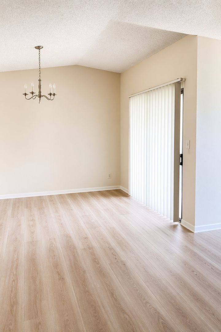 Apartment for rent at 3839 E Hampton Way, Fresno, CA 93726