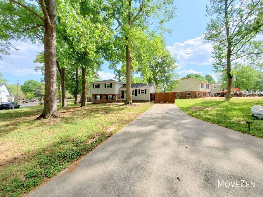 House for rent at 202 Newgate Dr, Simpsonville, SC 29681