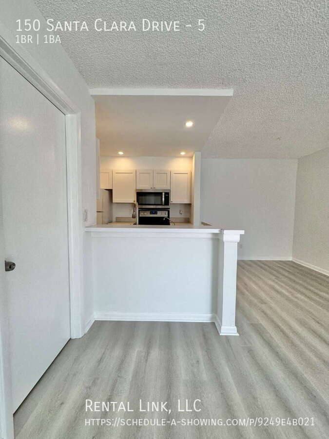 Condo for rent at 150 Santa Clara Dr #5, Naples, FL 34104