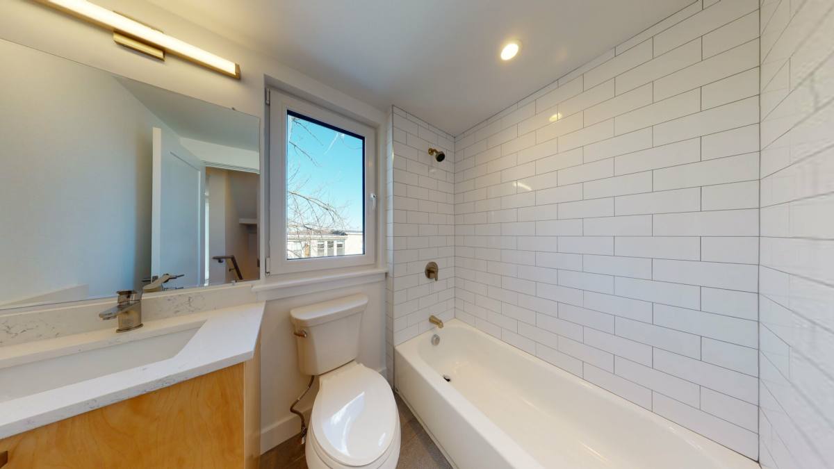 House for rent at 2837 Washington St #2, Roxbury, MA 02119
