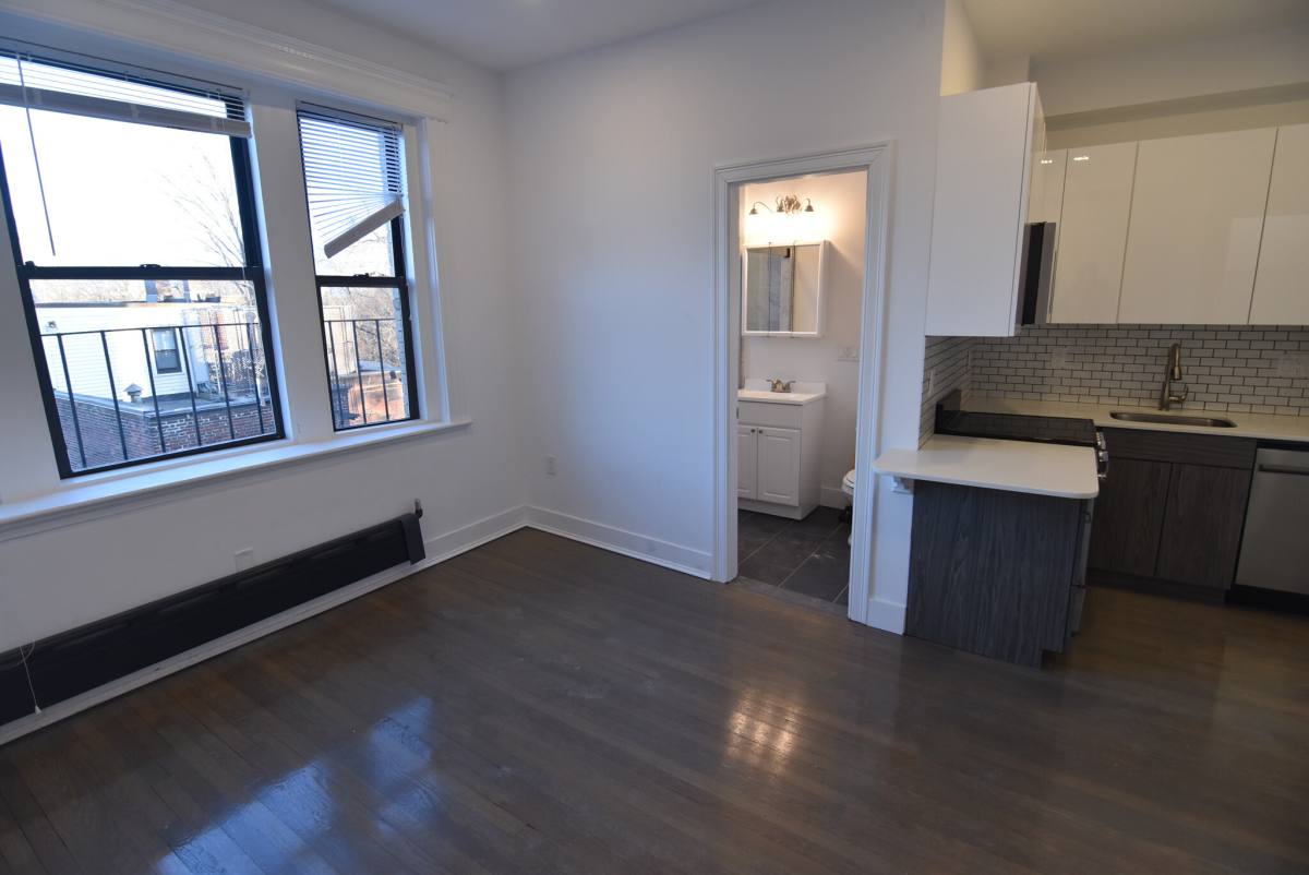 Apartment for rent at 11 Queensberry St #19, Boston, MA 02115